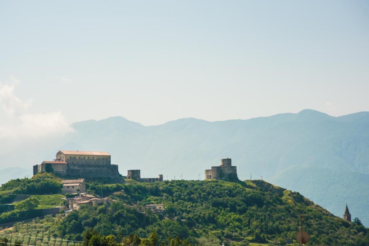 Casa Vacanza Dal Cavaliere Montesarchio Ngoại thất bức ảnh